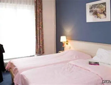 Paul & Pia - Welcome Hotell