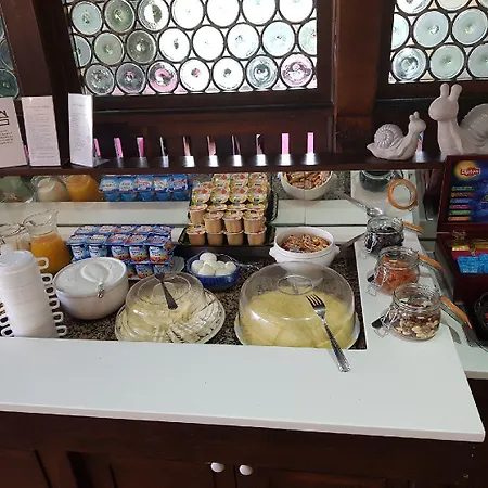 Paul & Pia - Welcome Hotell 3*