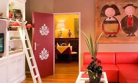 Paul & Pia - Welcome